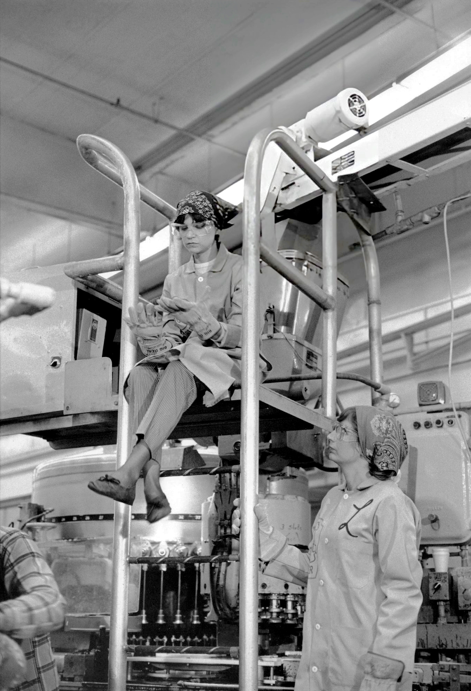 12TH December 1975“Opening Credits“