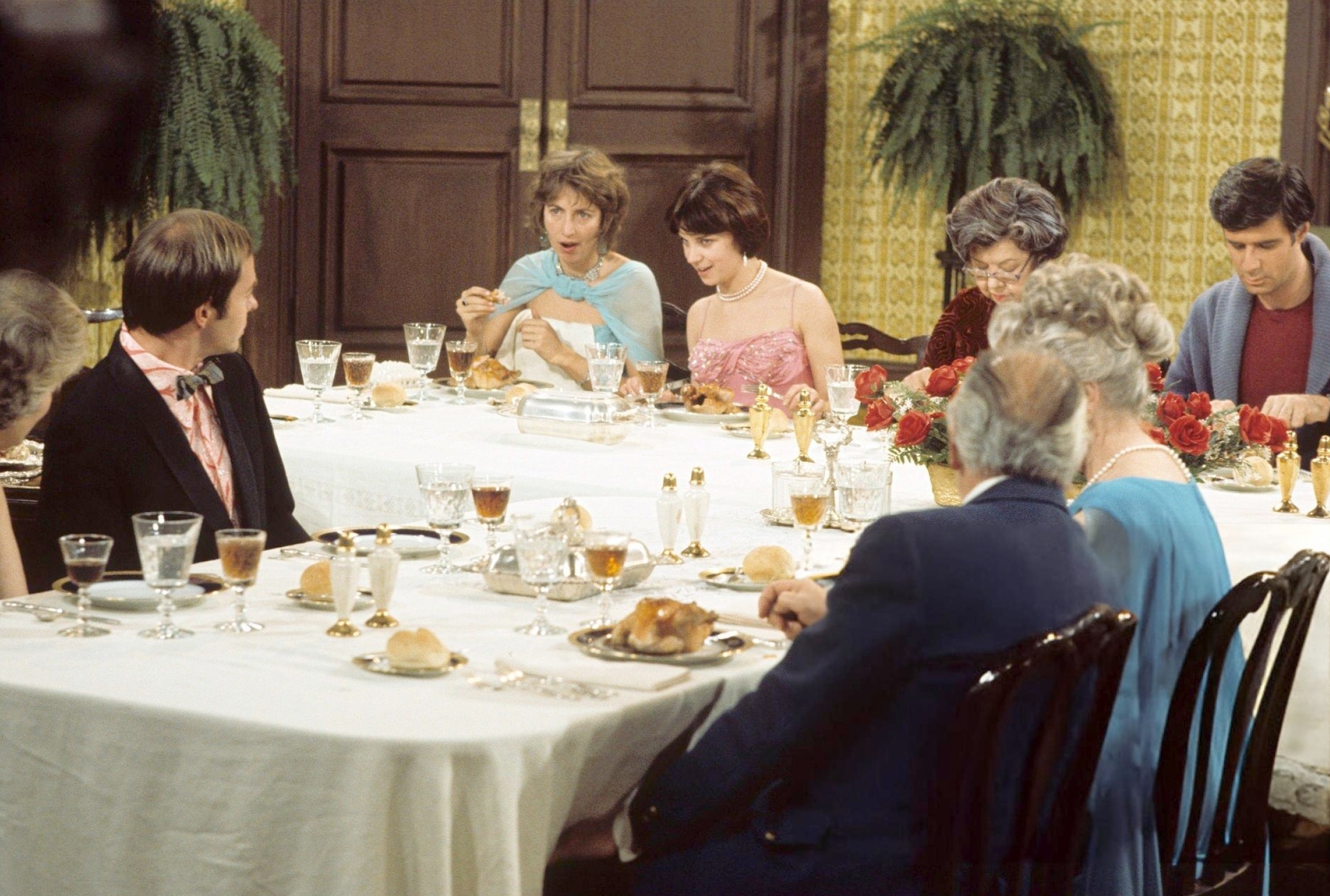 27TH January 1976Season 1 : Episode 1“The Society Party“