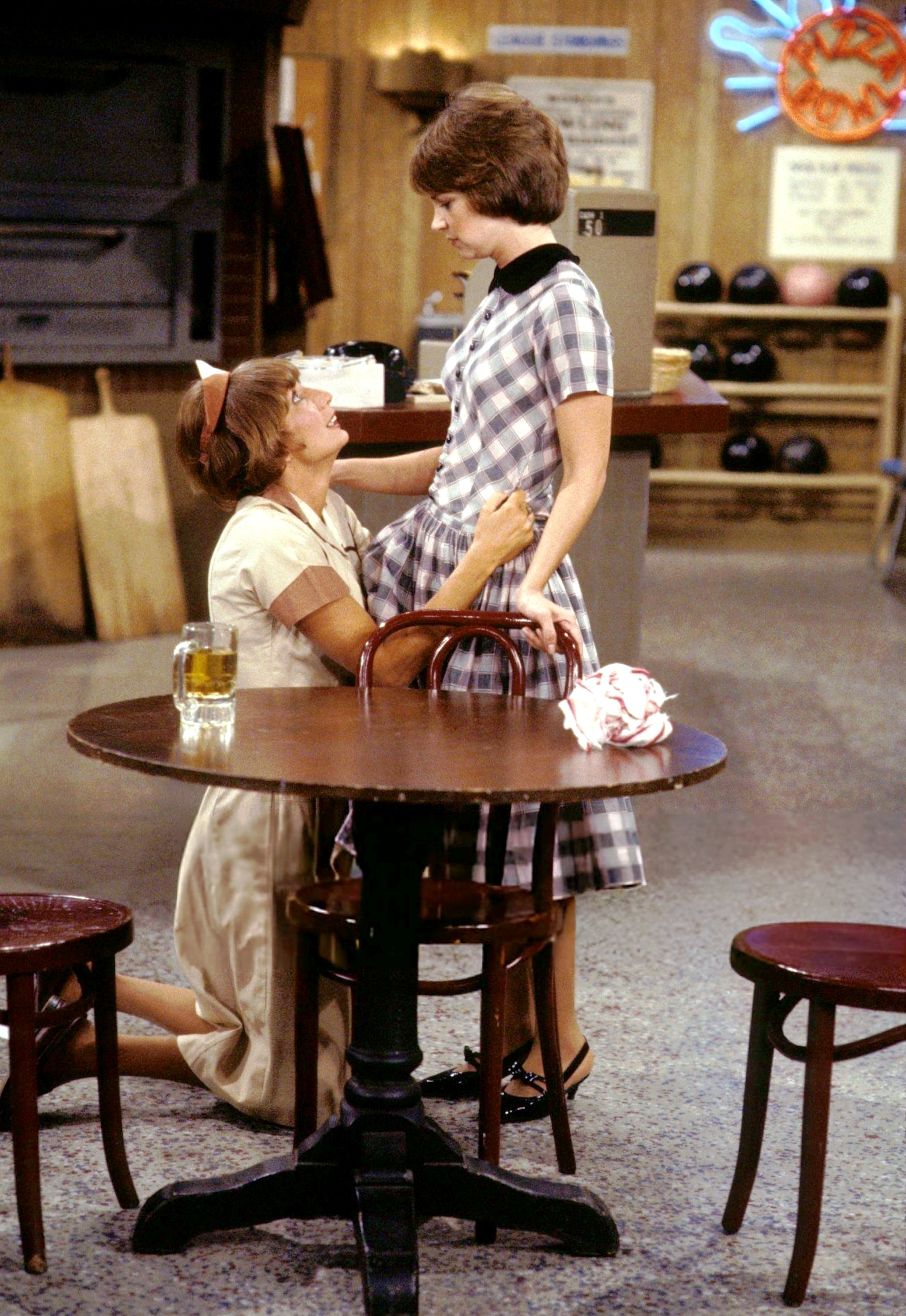 20TH September 1979Season 5 : Episode 2“One Heckuva Note“