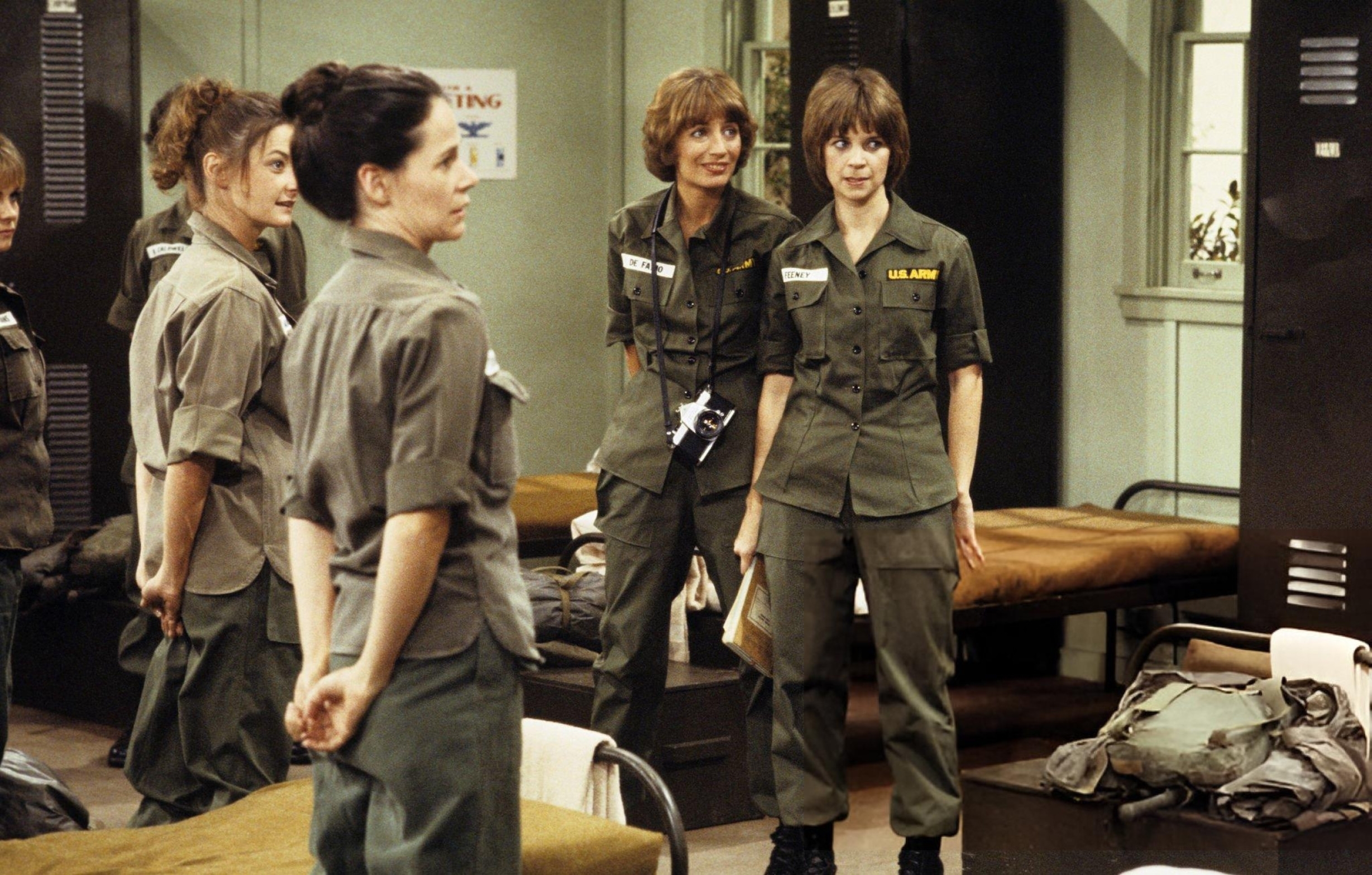 15TH November 1979Season 5: Episodes 9 & 10“We're in the Army, Now“ (Parts 1 & 2)