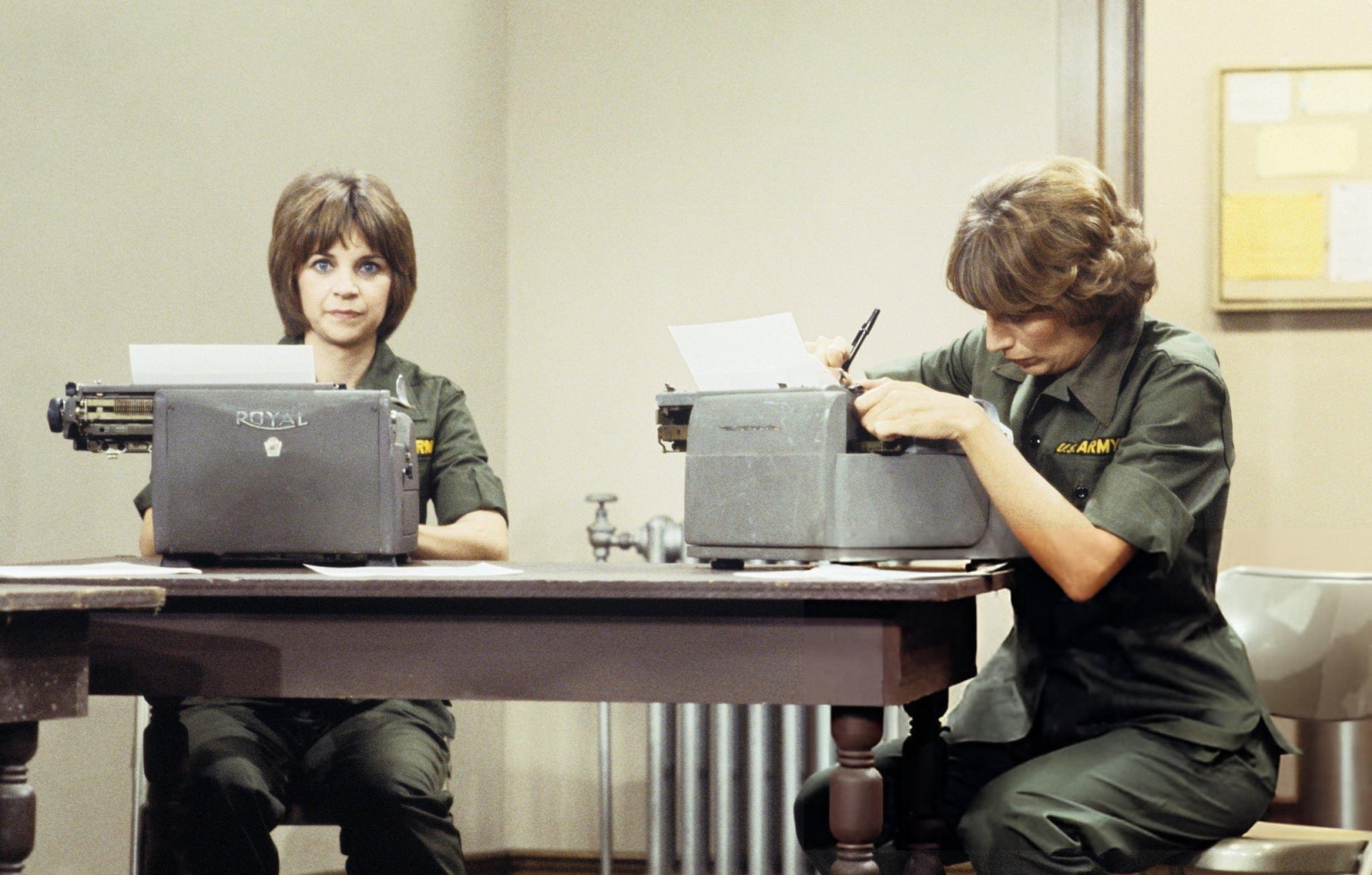 15TH November 1979Season 5: Episodes 9 & 10“We're in the Army, Now“ (Parts 1 & 2)