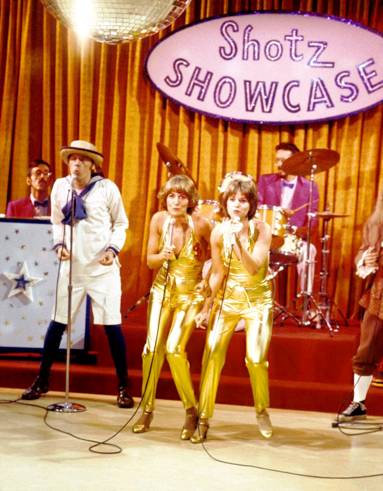 6TH December 1979Season 5 : Episode 12“Annual Shotz Talent Show“