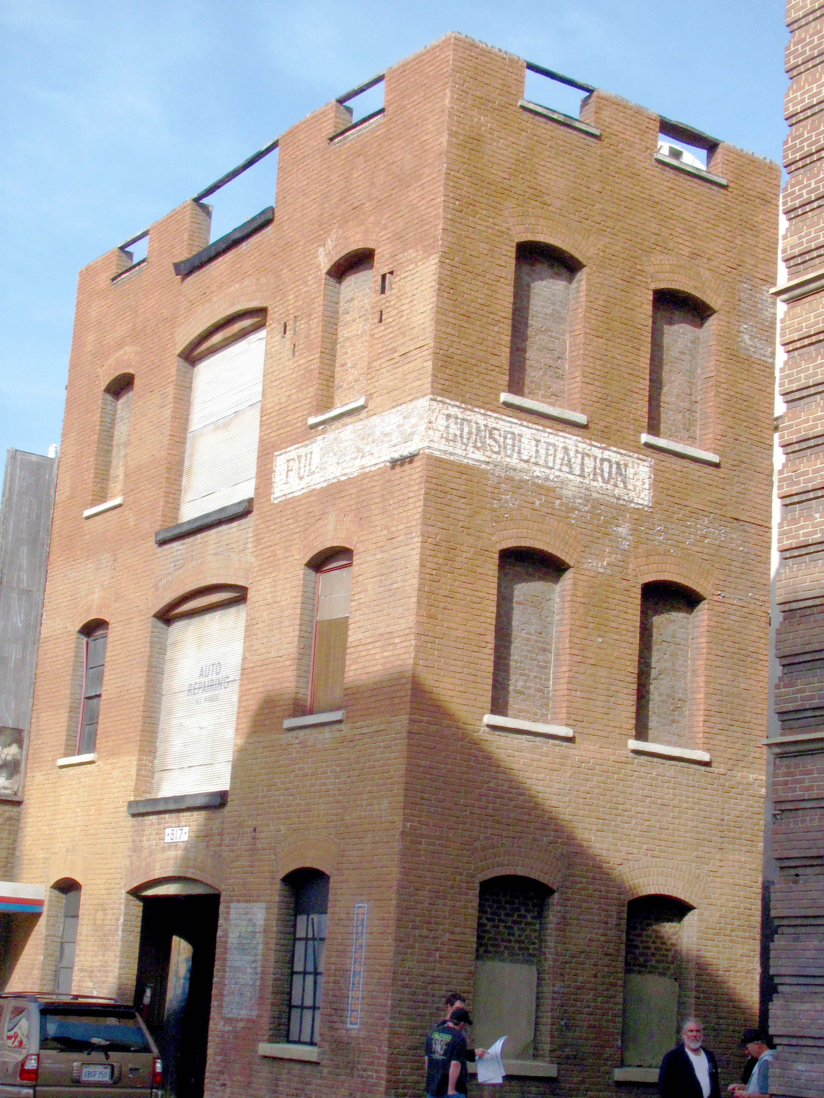 C~hollywood backlot brewery ac~flickr~LorenJavier~5498932188 74b74a8cc7 o~2011 03 04~gamma100 auto~temp