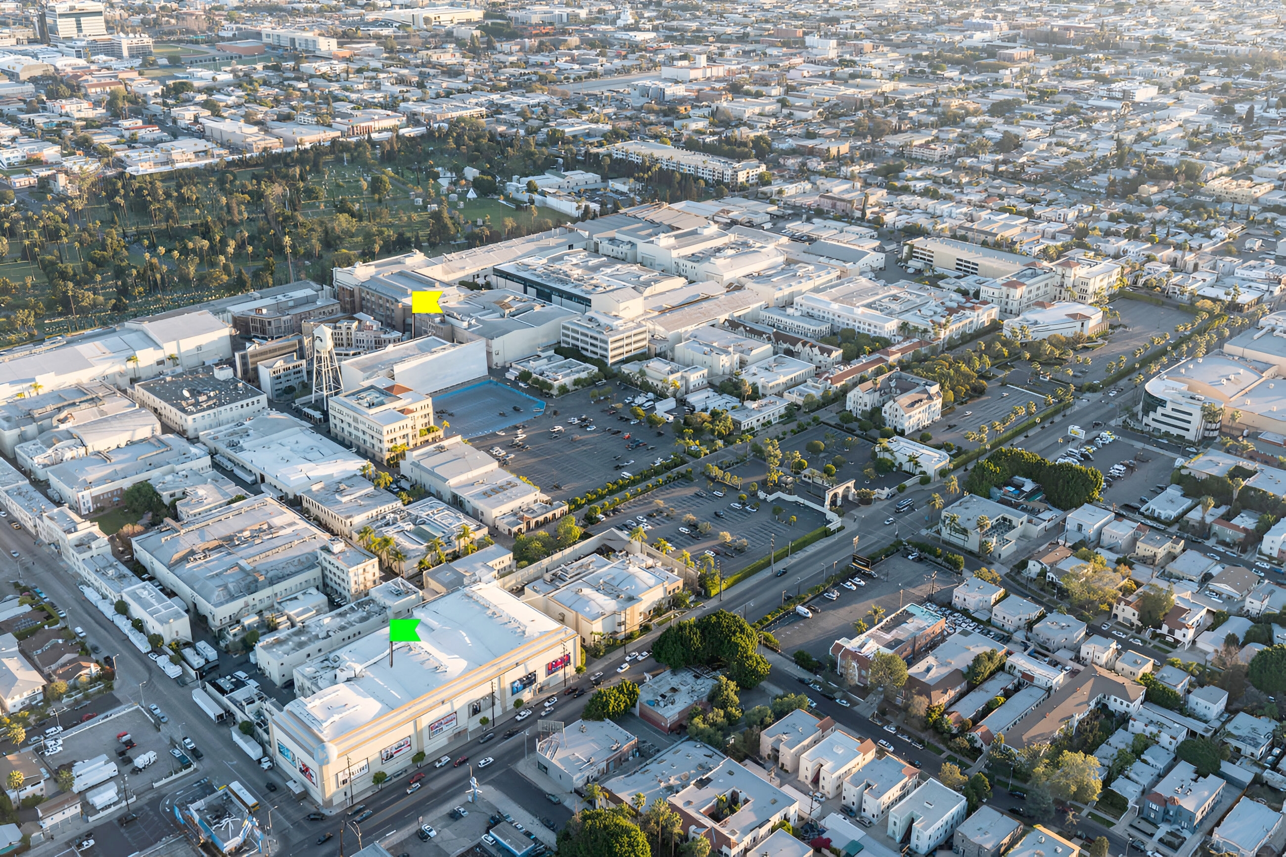 All episodes filmed hereParamount Pictures StudiosHollywood