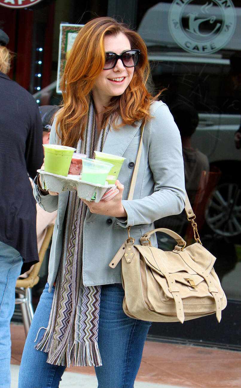 2011 05 13~dl.beatsnoop.com 6SwvQaAPiW