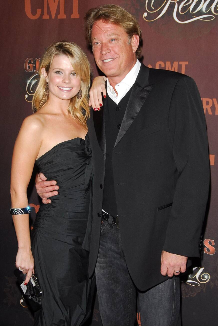 2006 10 26~dl.beatsnoop.com CpRqdTIcxv