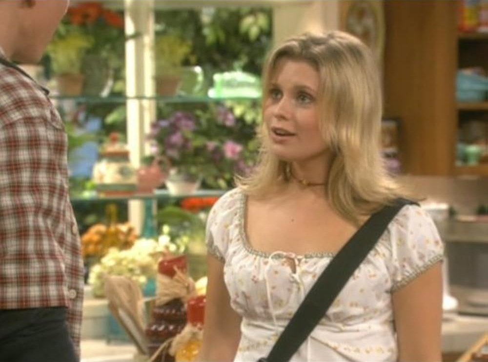 MV5BMTQ4ODYyNzAxN15BMl5BanBnXkFtZTgwODI2NTEzMjE@. V1 FMjpg UX1000 