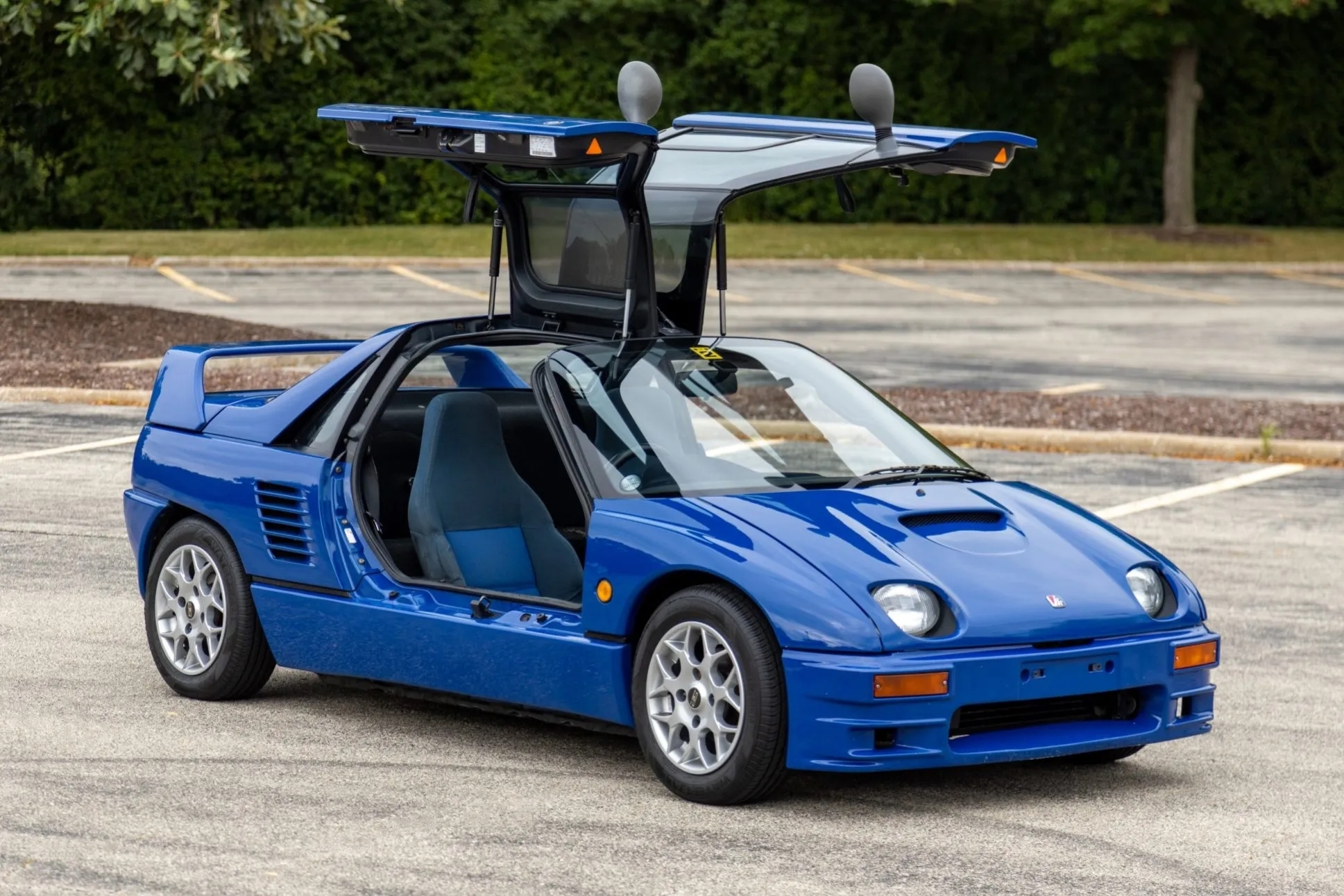 Bringatrailer~2023 07~05~1993 autozam az 1 9bd93599 bafb 4530 b464 4cf3ee80427d bxoc8w 40157 27344~Eraser InPixio11
