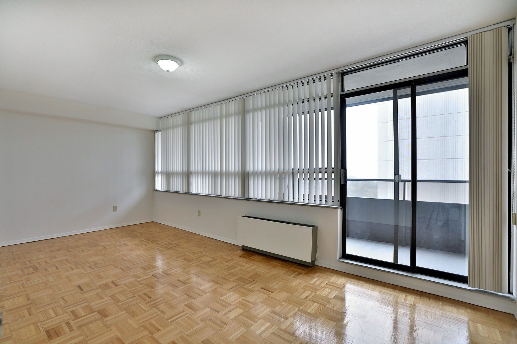 BurlingtonTowers~1bedroom~A13 1920w