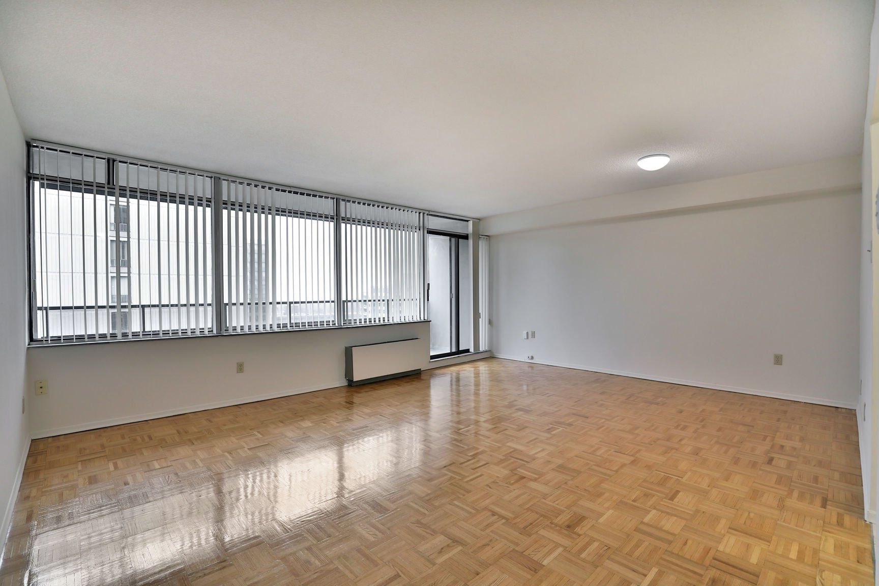 BurlingtonTowers~1bedroom~A7 1920w