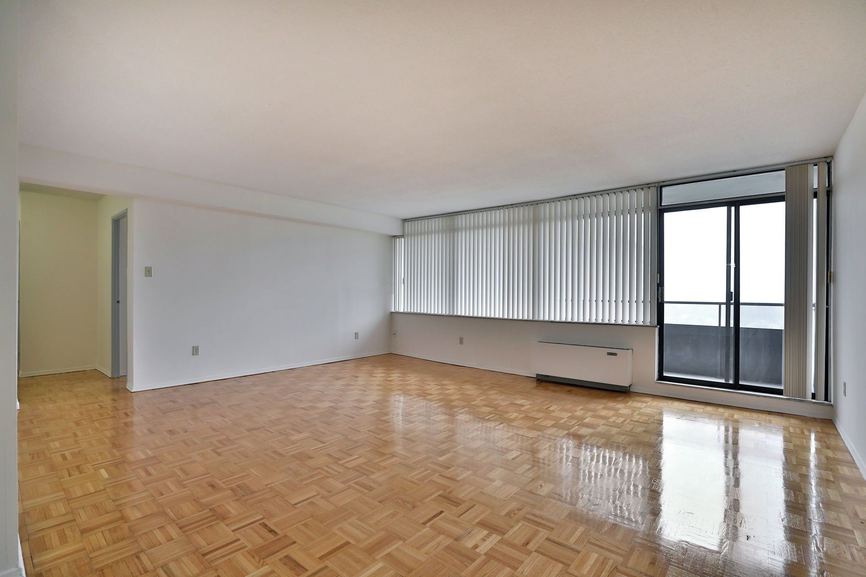 BurlingtonTowers~2bedroom~B7 1920w