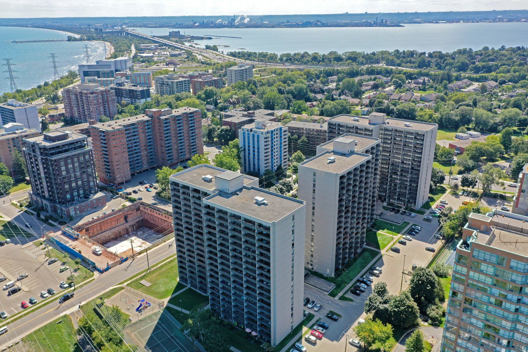 BurlingtonTowers~b~Aerial~DJI 0793