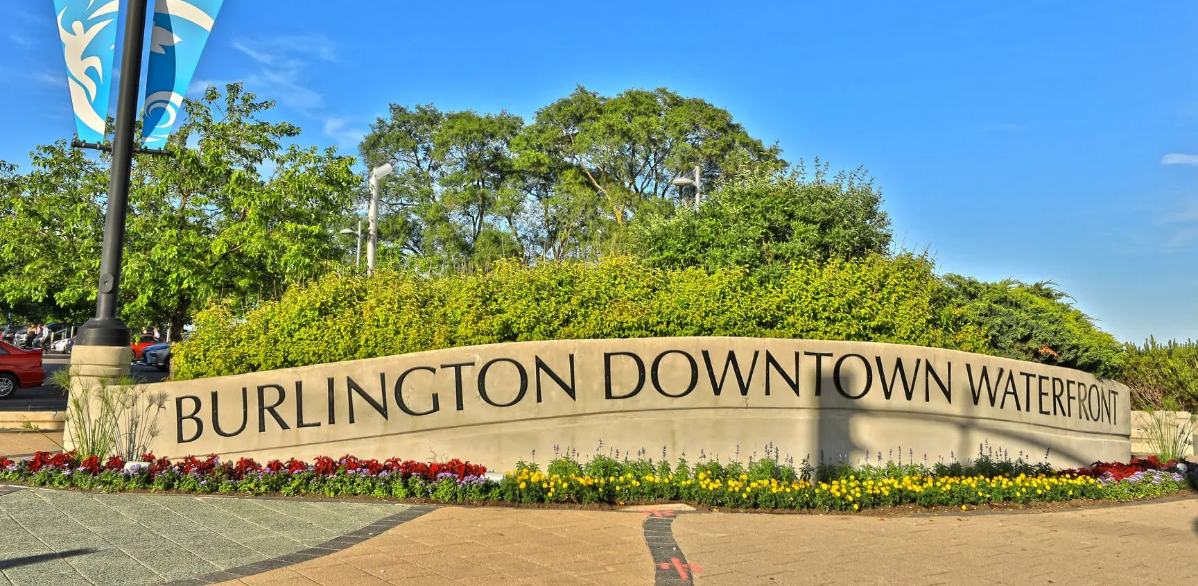 BurlingtonTowers~g~Surroundings~Spencer+Smith 01 1920w 2880w